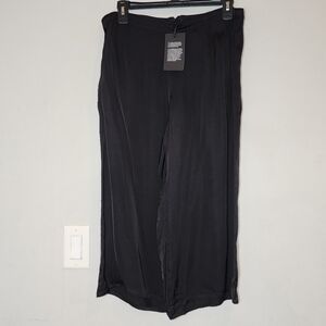 NWT Chaser Wideleg Crop Blacl Lightweight Flowy Pants Size Medium.